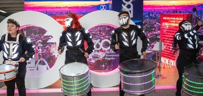 Foto de espectáculo de cierre de Col40